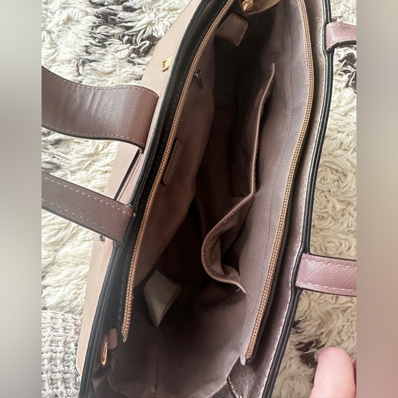 2/$40✨Call it Spring mauve purse​​ - Picture 3 of 7